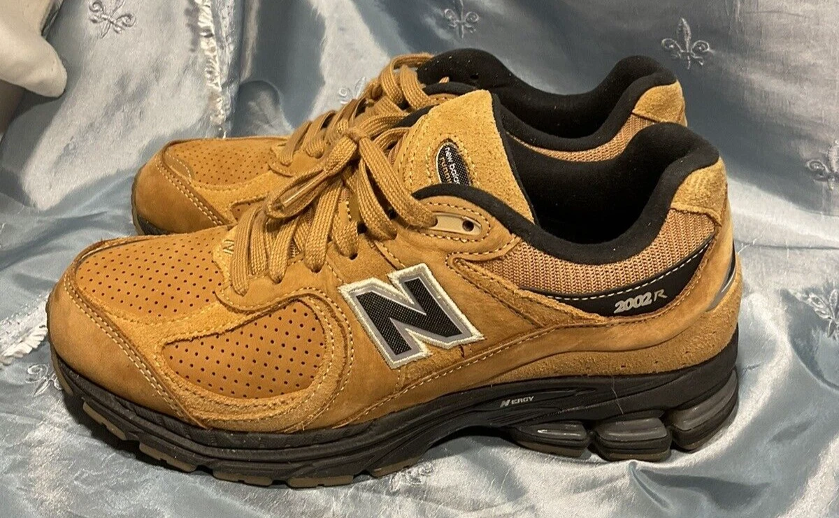 New Balance 2002R Tobacco M2002REI WOMENS 6.5 Running Shoes Casual 