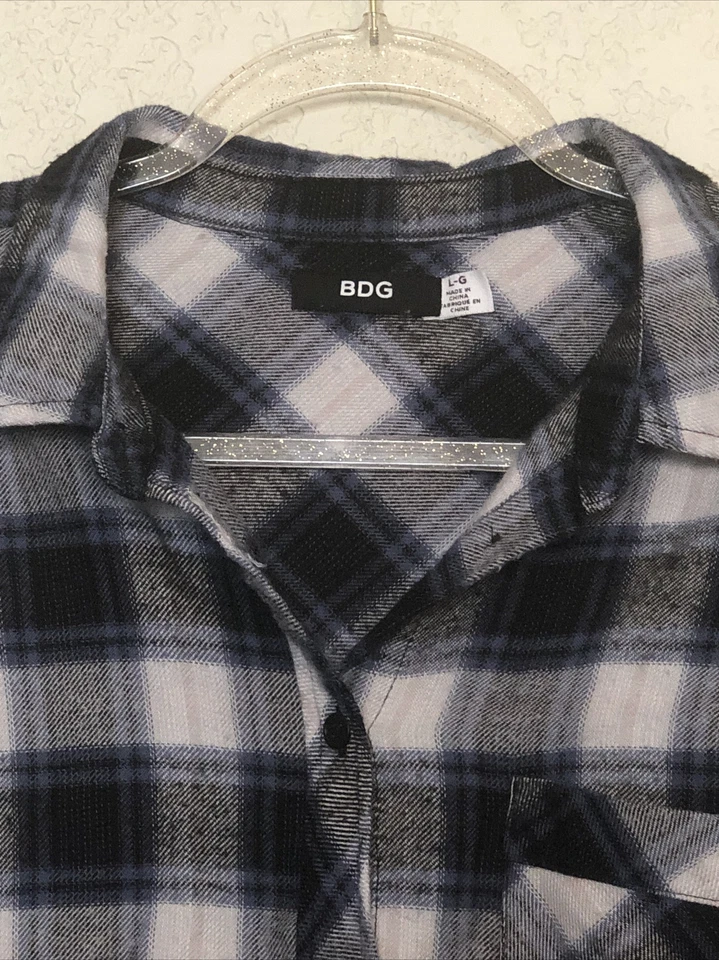 BDG L blue Grey Plaid Button Up Collared Shirt Fall Winter Cozy Pocket Cottage - Image 2 of 3