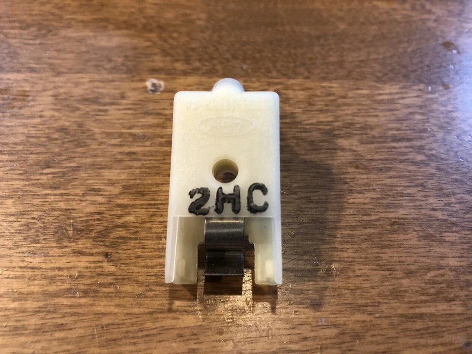 Interruptor de lâmpada NOS Motorcraft 1986-1995 Ford Taurus Lincoln Mercury Sable cortesia - Imagem 3 de 4