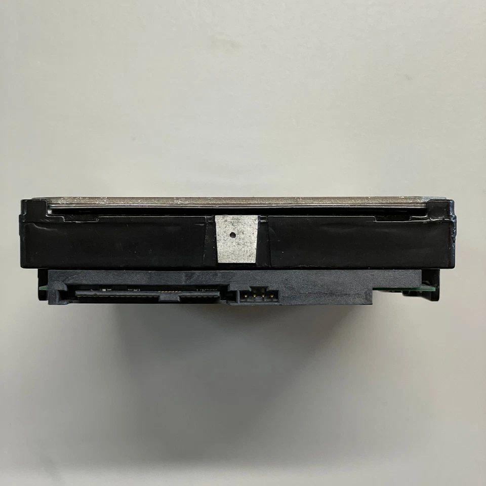 Seagate Cheetah 73GB 3.5" SAS HDD 3Gbps 15K RPM 8MB Cache ST373454SS 375698-002 - Image 4 of 4