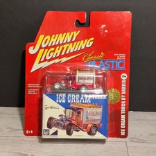 Johnny Lightning Classic Plastic Ice Cream Truck Barris 1:25 Diecast Red/White