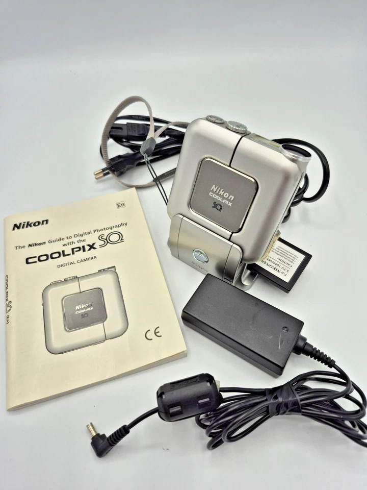 Nikon COOLPIX SQ 3,1 MP Digitalkamera Original Zubehörpaket Getestet ! - Bild 2 von 4