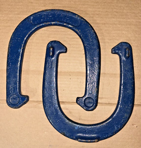 Vintage Royal  Forged Steel Official 2 1/2 lb Pitching Horseshoes