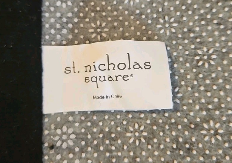 St Nicholas Square Santa Friends Christmas Accent Rug 19.5"x 30" 