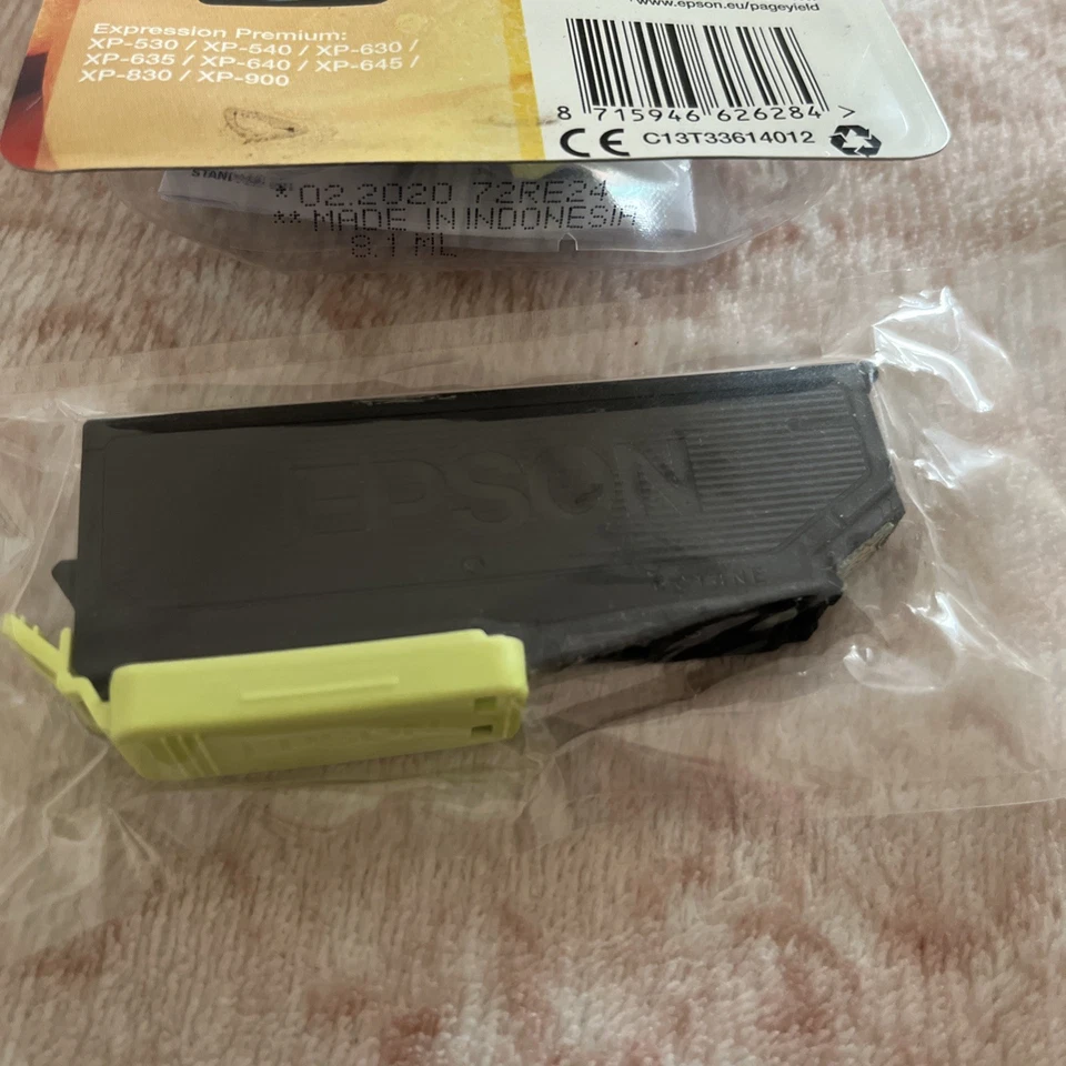 2 x EPSON 33XL Photo Black ink Cartridge C13T33614012 (dated 02 2020) - Image 2 of 4