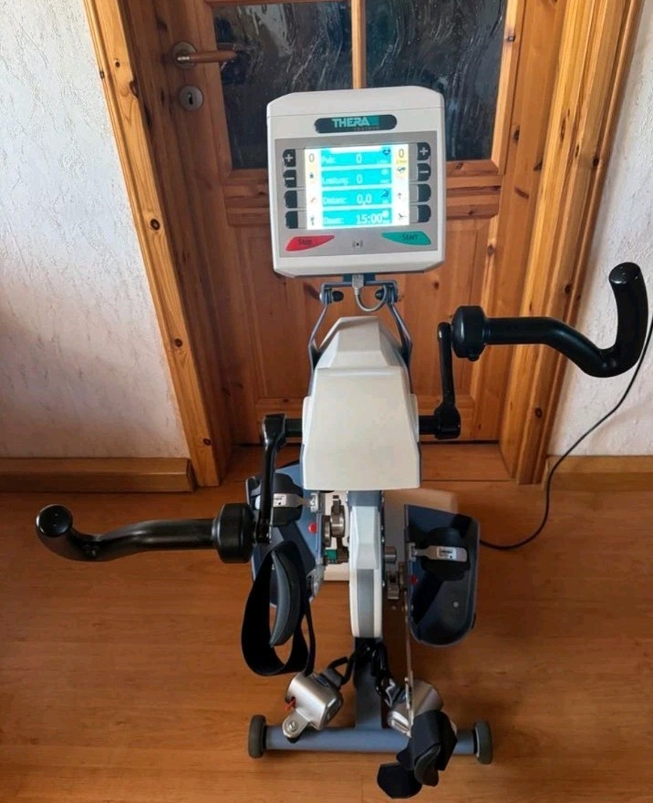 Medica THERA Trainer mit Großem Display Arm Beintrainer / 12 Monaten Gewähr.