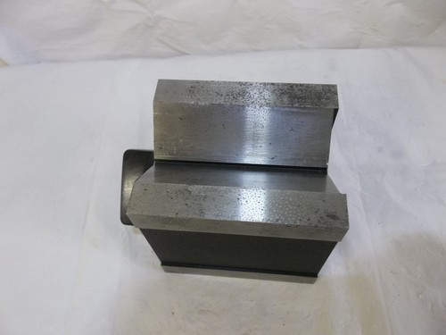 STARRETT No. 566 DUAL VEE MAGNETIC V-BLOCK 1-3/4”/44mm CAPACITY - Picture 6 of 8