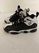 820273-010 Nike Air Jordan Jumpman Team II BG Black/White/Varsity Red Used 6Y