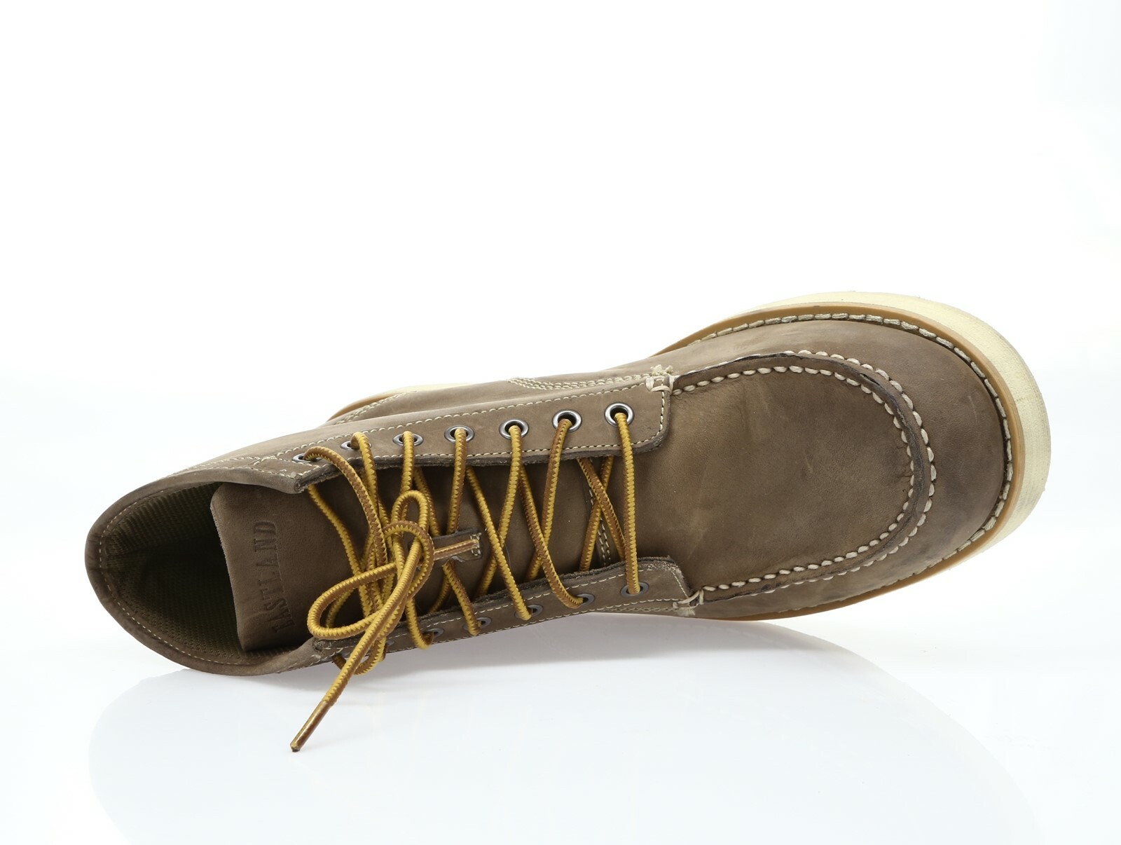 eastland loomis nubuck boot