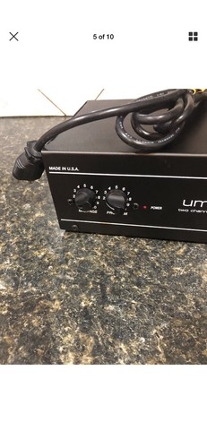 PEAVEY UM-10 TWO CHANNEL MIXER/AMPLIFIER BY ARCHITECTUAL ACOUSTICS - Picture 4 of 8