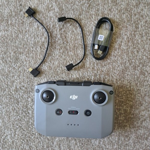 DJI Remote Controller RC231 - Mini 2 / Mini 3 / Mini 3 Pro /Mavic Air 2 / Air 2S - Picture 1 of 6