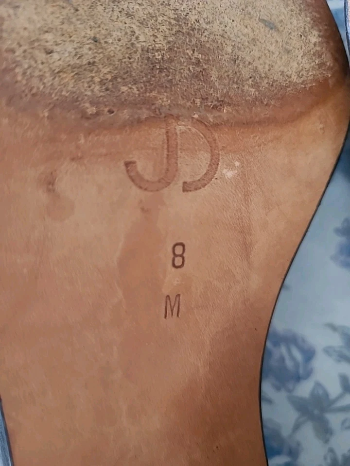 Туфли-лодочки Joan & David на каблуке 2,25 дюйма черные ручной работы в Италии - размер 8 - кожа - винтажные - Изображение 4 из 4