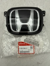NEW Honda Genuine 2018-2020 Odyssey Radar Cover Emblem 71125-THR-A11 OEM