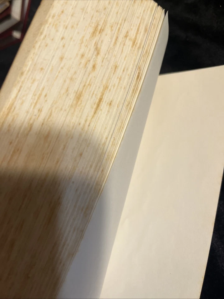 Revelation: Illustrated Ang Made Plain by Tim F. LaHaye 1974 - Image 3 of 4