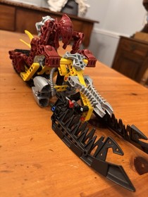 LEGO BIONICLES Cendox V1 (8992) & Glatorian Stronius (8984) ** READ **