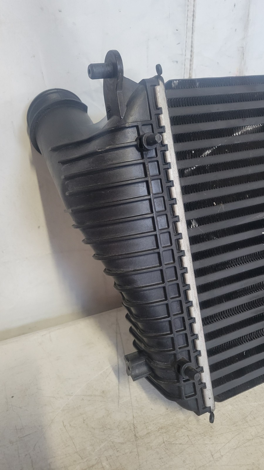 Bentley Bentayga 2017-2020 Left Intercooler