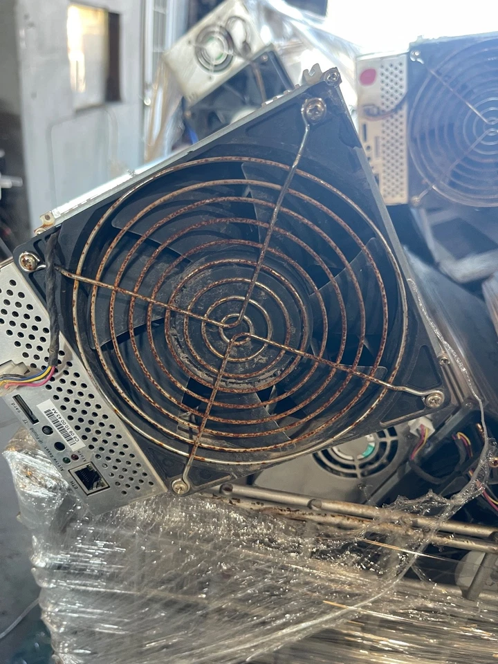 MicroBT Whatsminer M30S 90th - Located in USA - Image 4 of 4