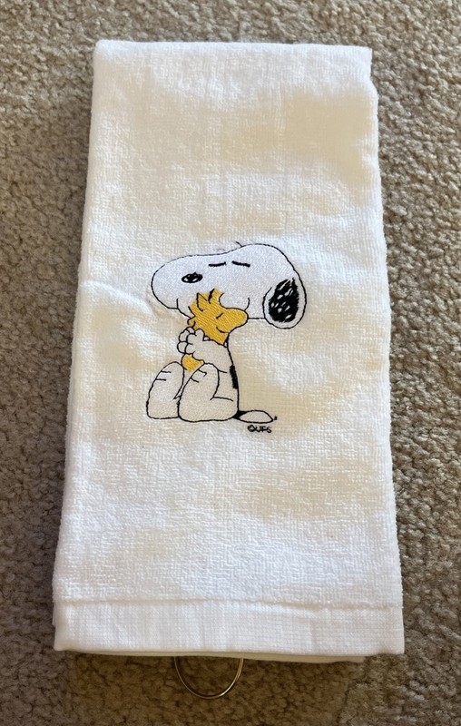 New PEANUTS Snoopy Hugging Woodstock White Golfer Golf Towel 25” X 6” With Ring
