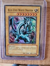 Yu-Gi-Oh! Blue-Eyes White Dragon Super Rare SKE-001 Holo 1st Edition