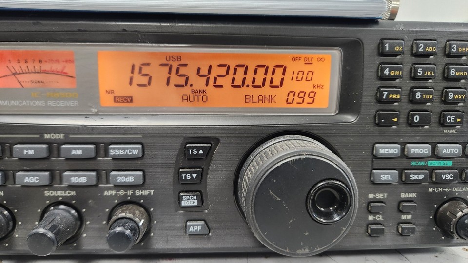 ICOM IC-R8500 FM/FM-W/AM/AM-N/SSB/CW All Mode Receiver 0.1-2000MHz ...