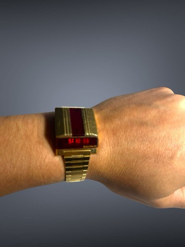 Bulova Computron vintage 1977 uomo LED tono oro! In Condizioni Funzionante! - Foto 2 di 15