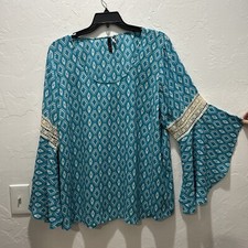 Women  s plus size blouses