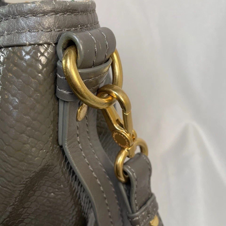 Bolso de Hombro Hobo Marc by Marc Jacobs Gris Verde Charol Piel de Serpiente Foto 3 de 4