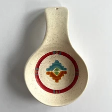 VTG Treasure Craft Saratoga Frontierland Spoon Rest Southwest Pattern Stoneware