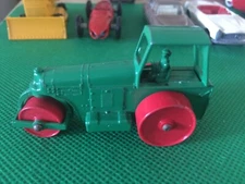 VINTAGE LESNEY Matchbox #1 AVELING BARFORD ROAD ROLLER B407