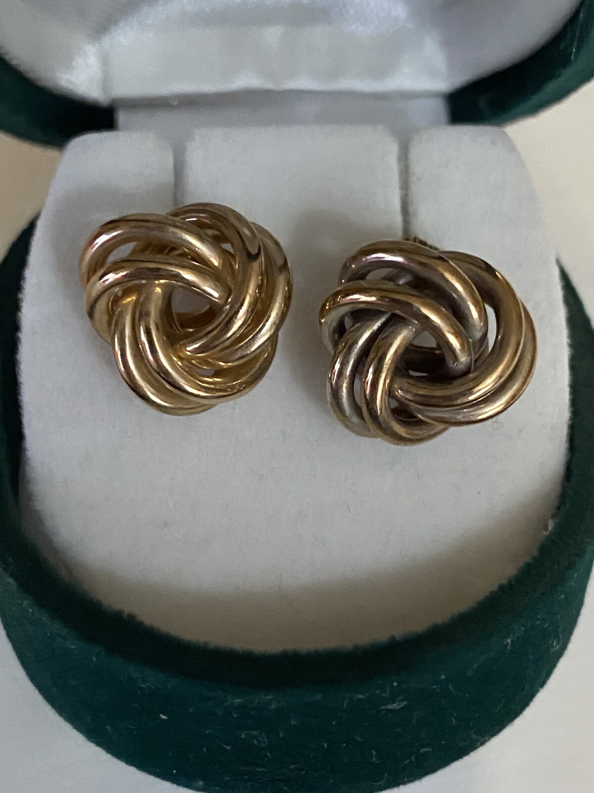 Victorian 9ct Solid Gold Earrings - image 2