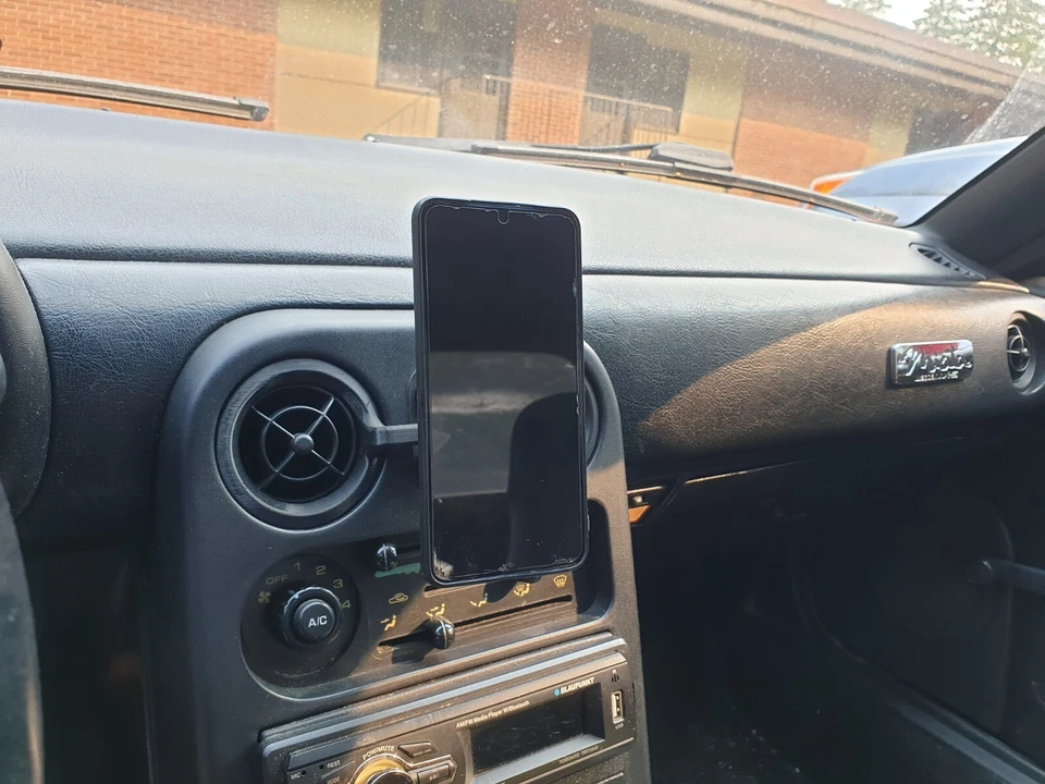 Phone Mount Mazda Miata NA NB (1990-2005) Iphone Android - Image 3 of 4