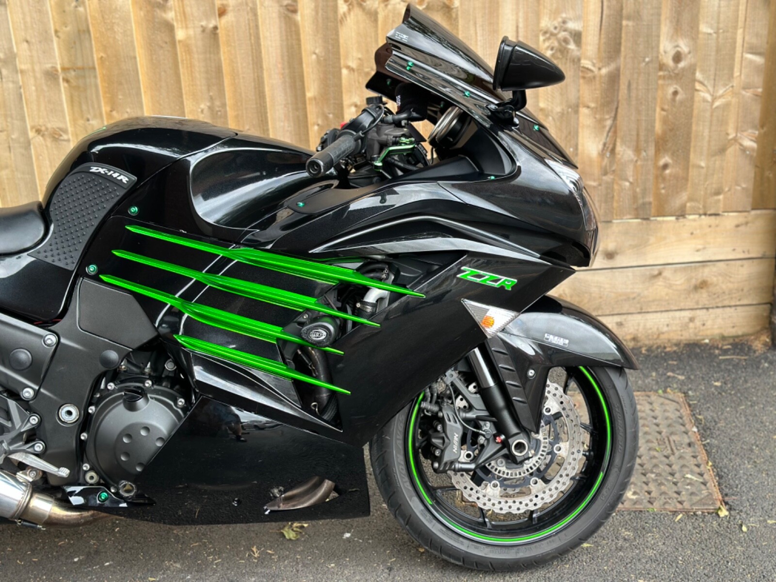 zzr1400 power commander