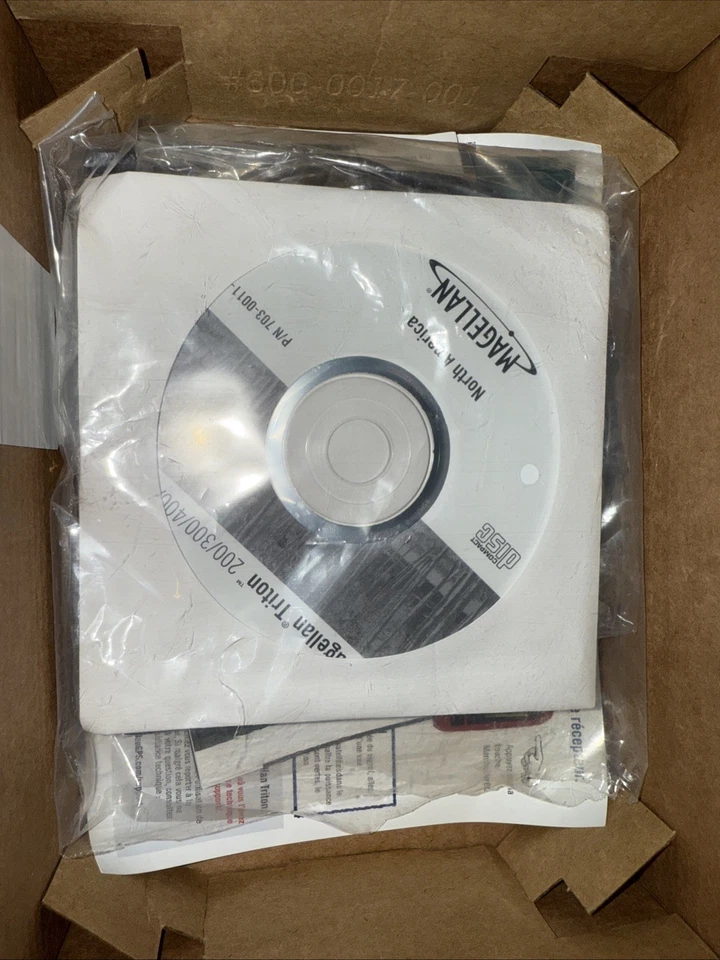 Magellan Triton 500 Handheld GPS Portable SD-Slot Waterproof geocache Hiking - Image 4 of 4