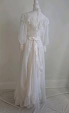 VTG Ethereal 1970s Ruffle Lace High Neck White Prairie Dress / Wedding Gown 4