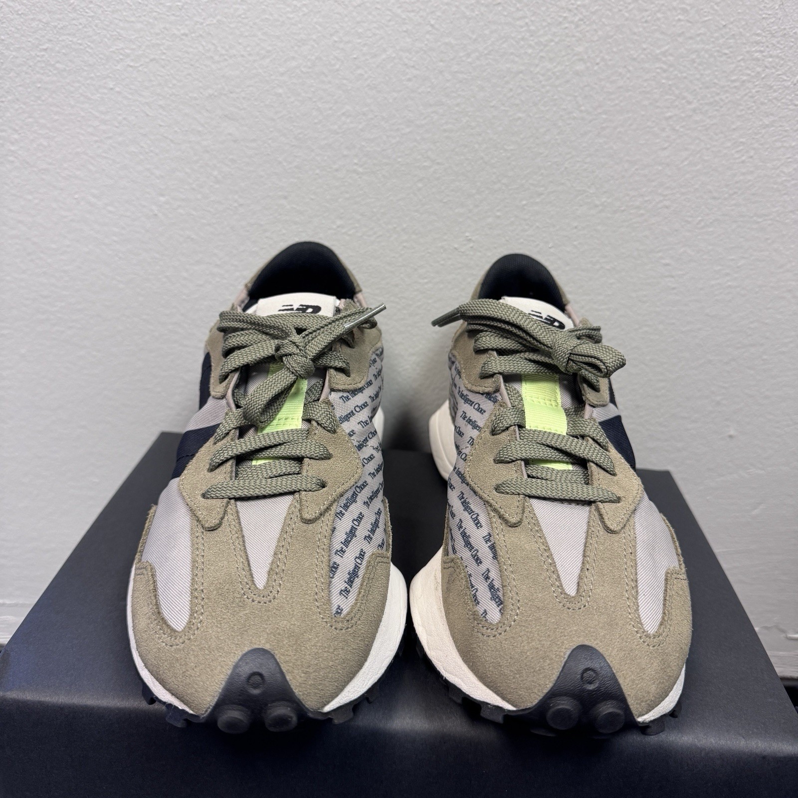 New Balance 327 Sneakers Aluminum Covert Green Mens 8 Womens 9.5 MS327IB thumbnail 4