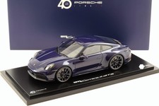 1:18 Spark Porsche 911 992.2 Carrera 4 GTS 40 Years Porsche Italia Blusogno WAP