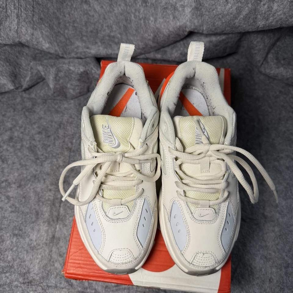 Nike Mujer M2K Tekno Phantom Gris Aceite Mate Plata 6.5 W Foto 3 de 4