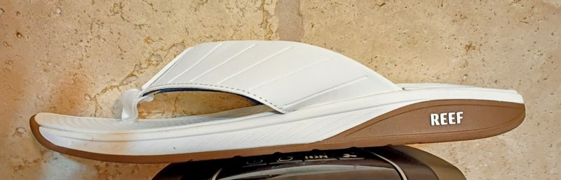 REEF DECKHAND MEN'S WATER FRIENDLY FLIP FLOP BOAT FRIENDLY NO SLIP TRACTION