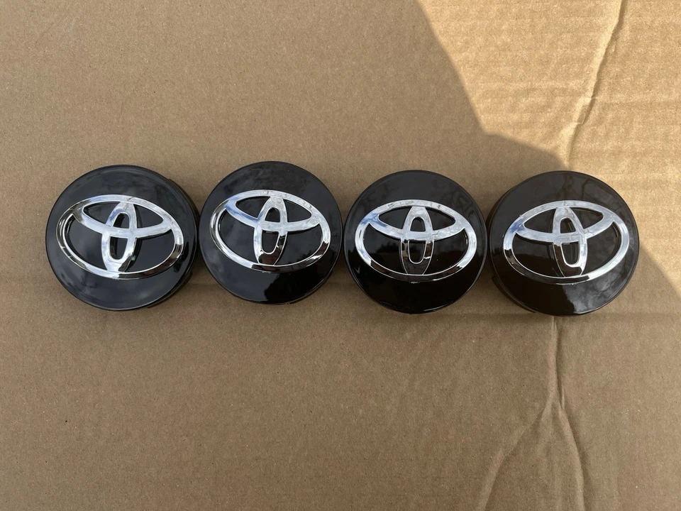 4x TOYOTA RODAS AROS CENTRO CUBO TAMPAS BASE PRETA LOGOTIPO CROMADO 62MM CAMRY +MOR - Imagem 3 de 4