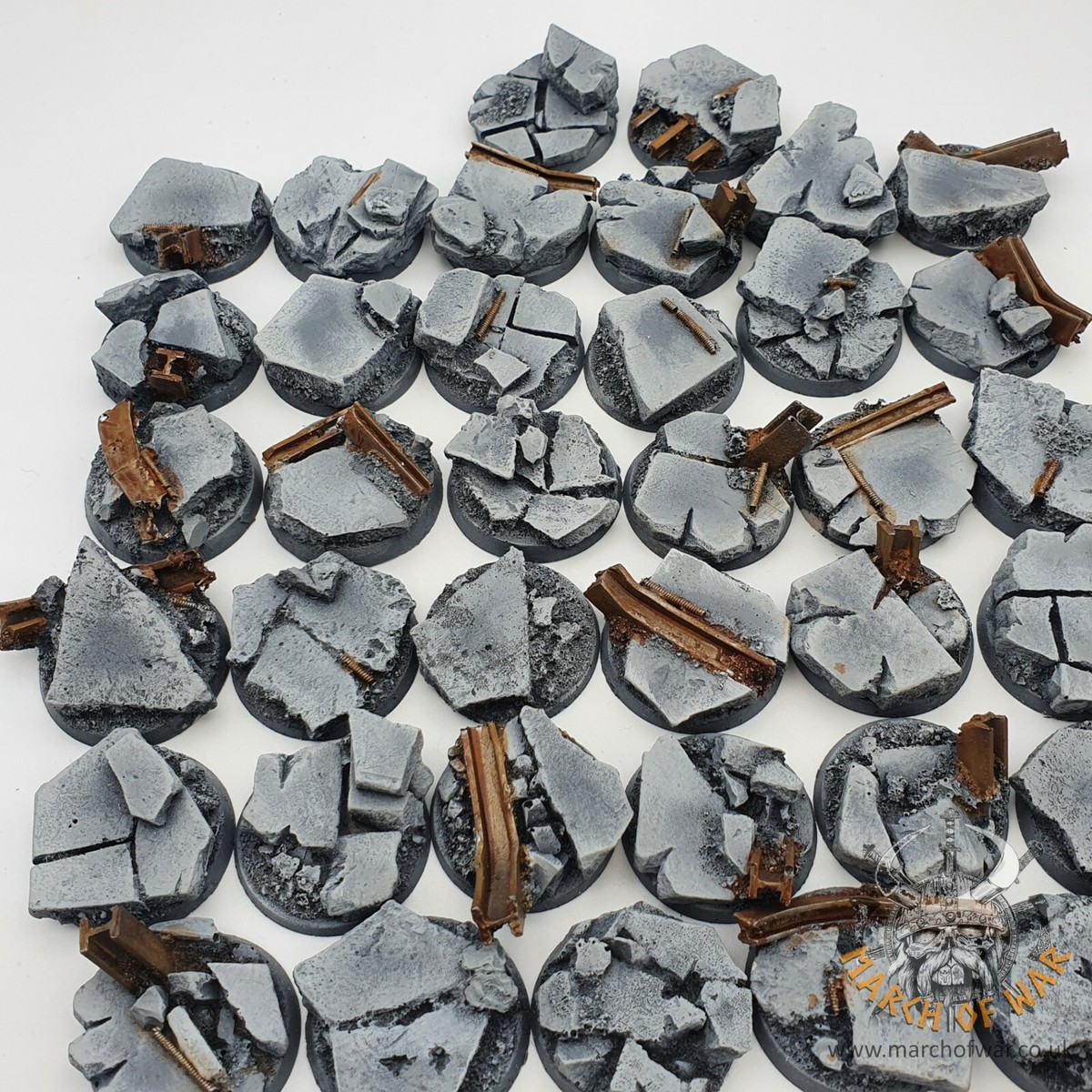 Basi March Of War Basi In Resina 25mm Urban Rubble Per Miniature Warhammer  40k - Perfette Per Space Marines, Horus Heresy Basi Space Marines Caos, image size:1200x1200