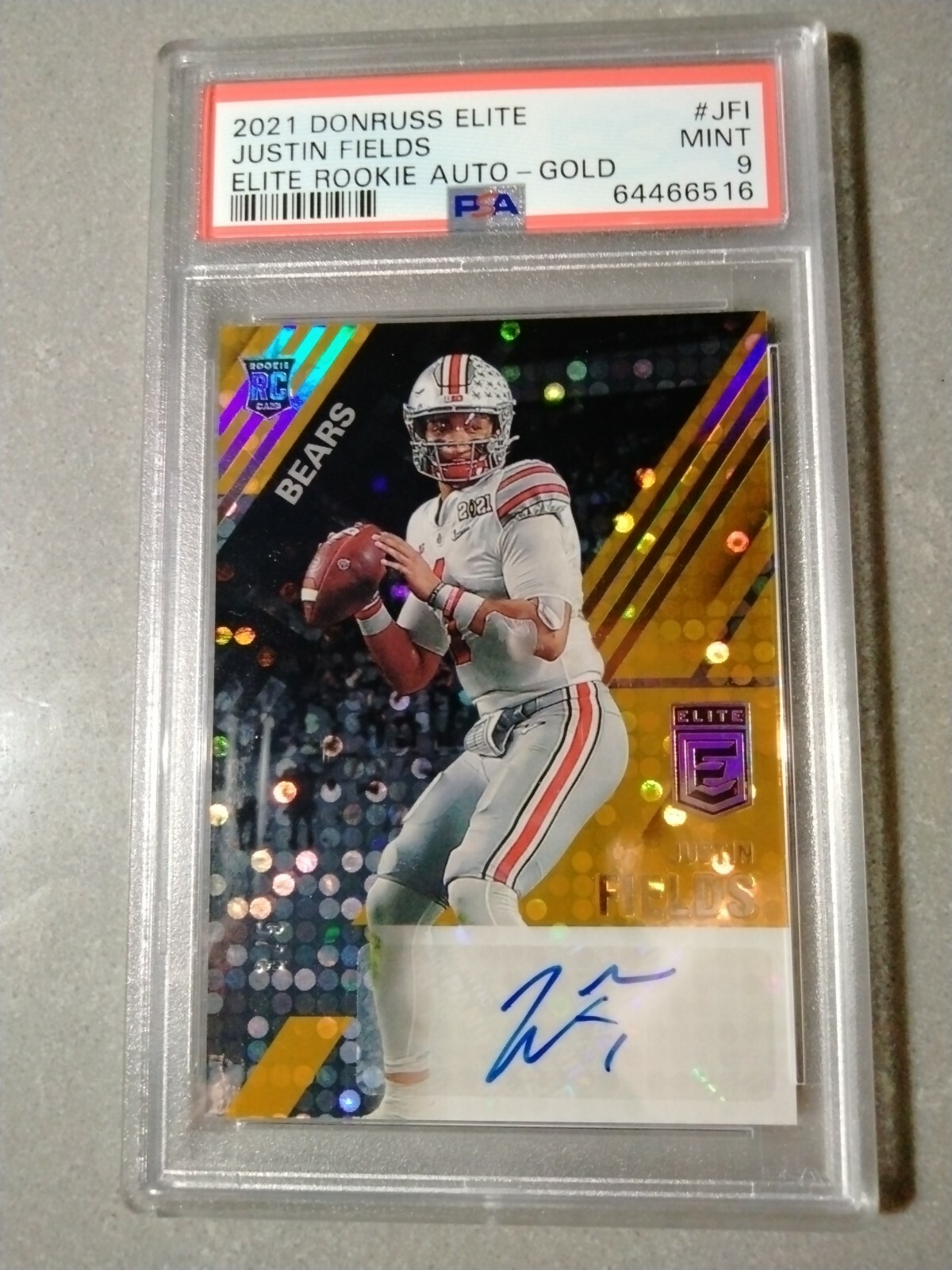 Justin Fields Panini Donruss Elite Elite Rookie Autographs #JFI Gold