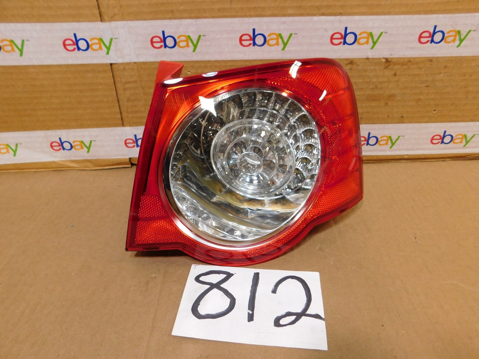 06 07 08 09 10 VOLKSWAGEN PASSAT PASSENGER Side Tail Light Used Rear Lamp #812