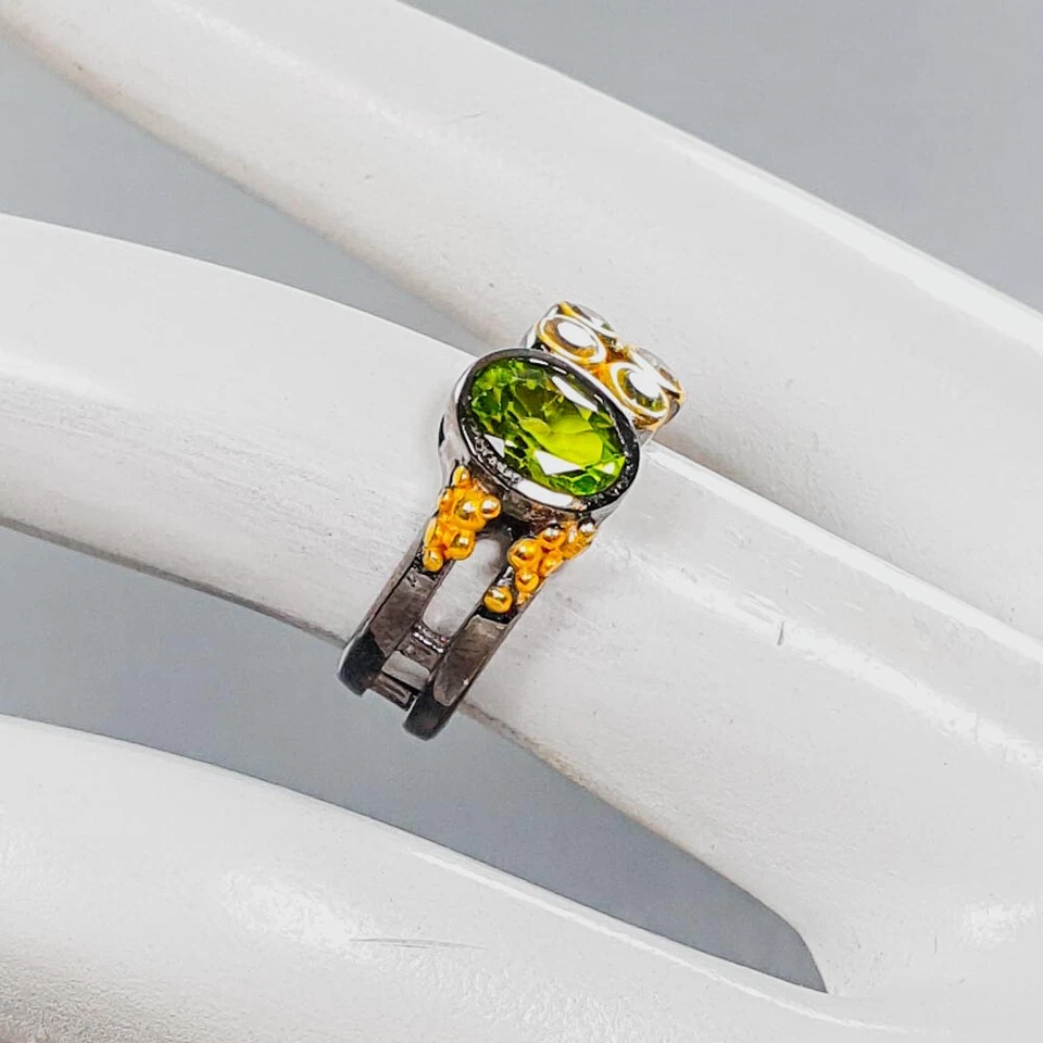Women ring Natural Peridot 6x4 Silver Ring 925 Sterling / RVS417 - Image 3 of 3