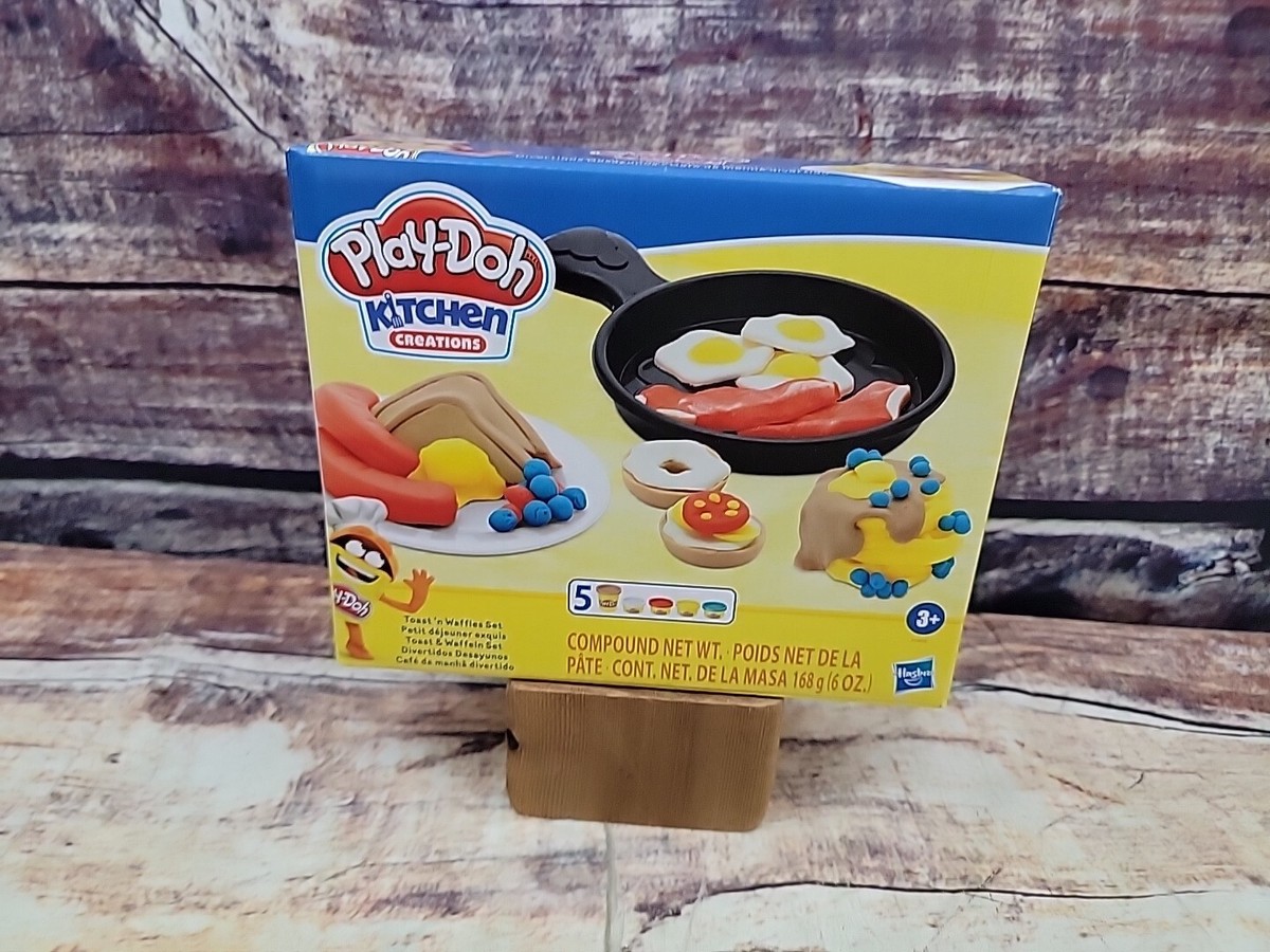 Play-doh Kitchen Creations Breakfast Toast N Waffles Food Set for