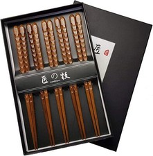 Japanese Style 5 Pair Reusable Hardwood Chopsticks Gift Set S-4516