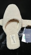 Universal Thread Womens Size 8.5 Margot Mules Cream White Slip On Sherpa Boucle