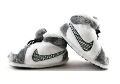 NIKE Air Jordan Dunk CHRISTIAN DIOR Panda Slippers. Womens Size 8-10. Men's 6-7.