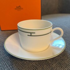 Tasse à thé rythmique presque Hermès du Japon