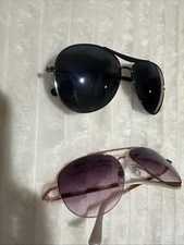 Lot Of 2 Random Cheap sunglasses Men And women Liz Clairborne
