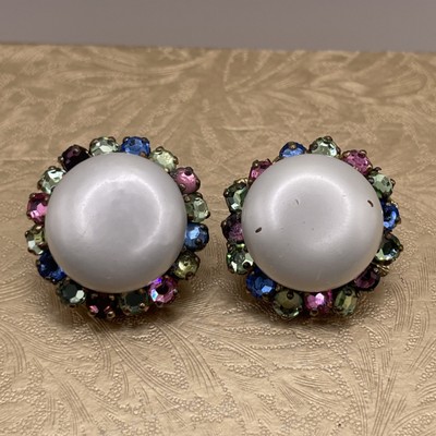 VTG 60s Signed Miriam Haskell Sparkling Rhinestone Pearl Clip On Earring Deco